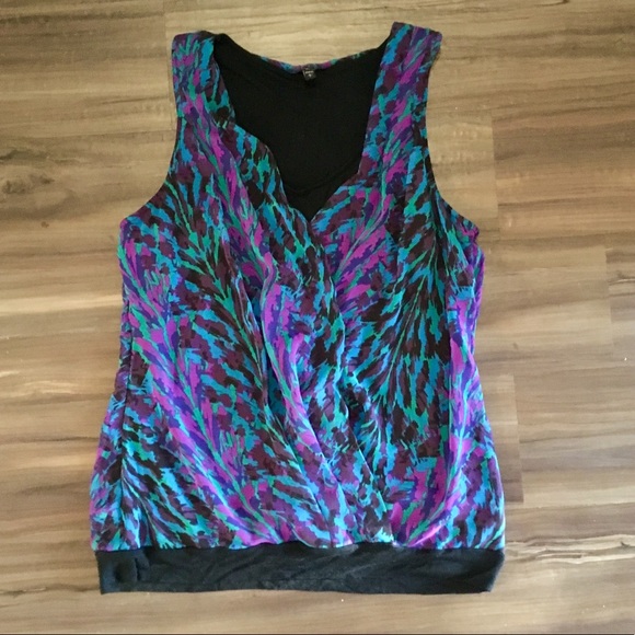 Express Tops - NWOT- Beautiful patterned sleeveless top